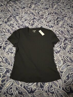 Old Navy Women's Black Short Sleeve ribbed crop top